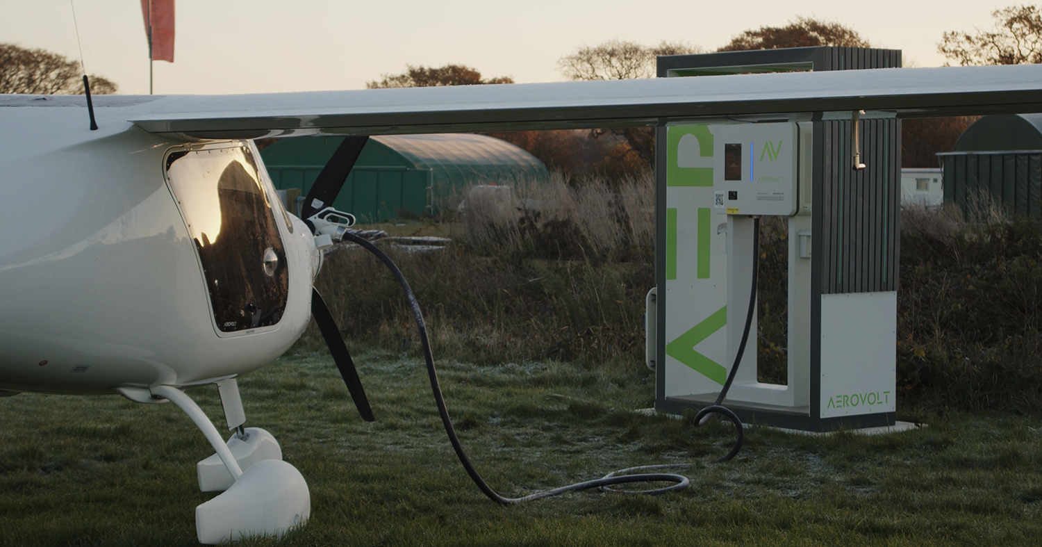 Aerovolt completes first ever electric flight using smart charging